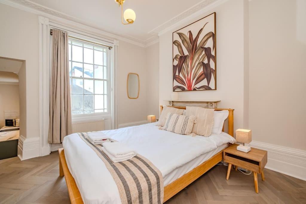 Beautiful Sea View I Spacious One Bed Room Flat I Sleep 4 Guests Bp2 Brighton Kültér fotó