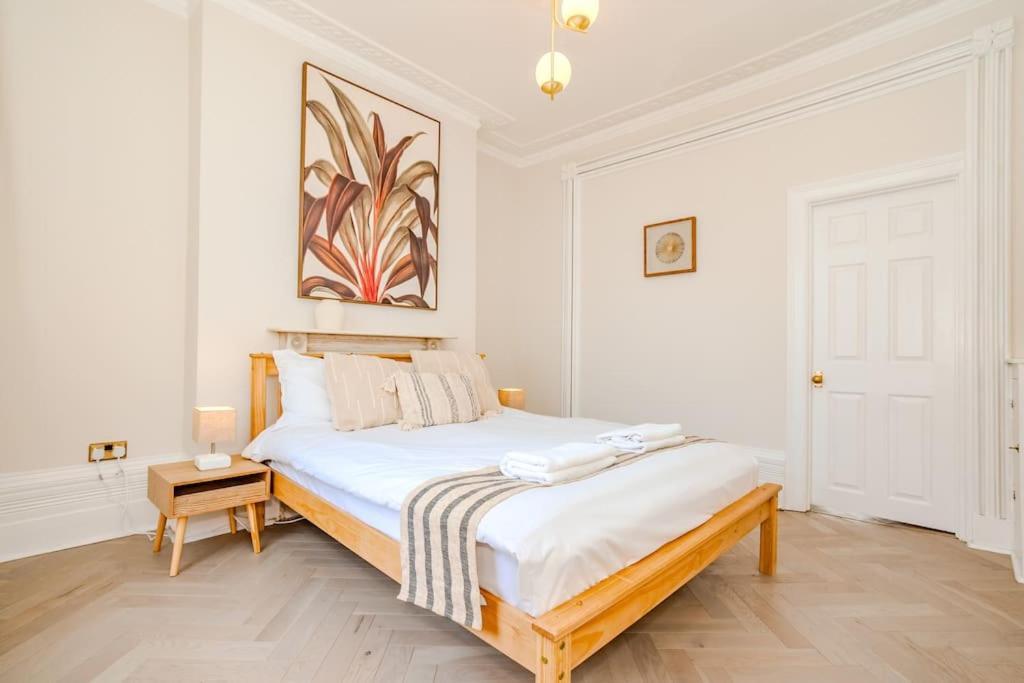 Beautiful Sea View I Spacious One Bed Room Flat I Sleep 4 Guests Bp2 Brighton Kültér fotó