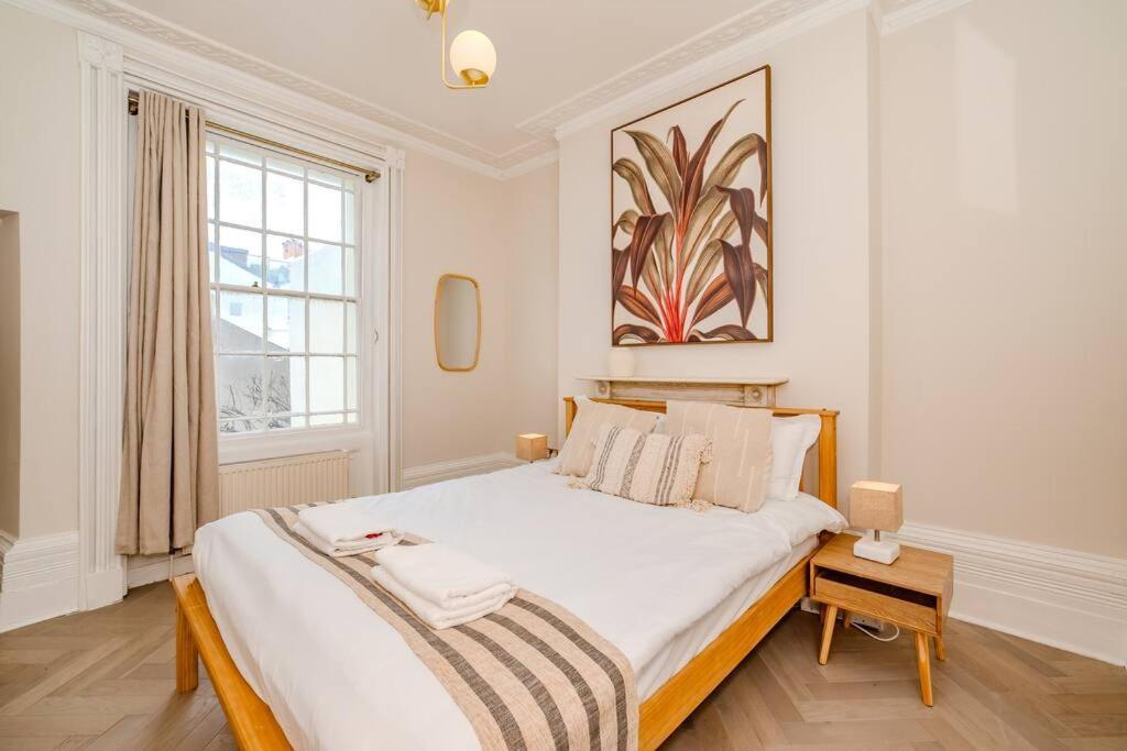 Beautiful Sea View I Spacious One Bed Room Flat I Sleep 4 Guests Bp2 Brighton Kültér fotó
